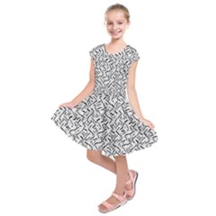 Wavy Intricate Seamless Pattern Design Kids  Short Sleeve Dress by dflcprints