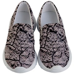 Earth  Dark Soil With Cracks Kid s Lightweight Slip Ons by FunnyCow