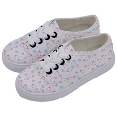 Pink Hats Kids  Classic Low Top Sneakers by snowwhitegirl