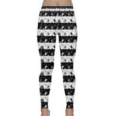 Black And White Halloween Nightmare Stripes Classic Yoga Leggings by PodArtist