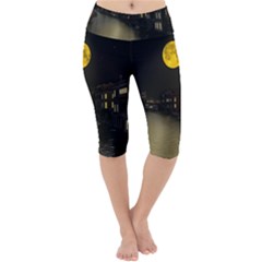 Travel Architecture Tourism Venice Lightweight Velour Cropped Yoga Leggings by Celenk