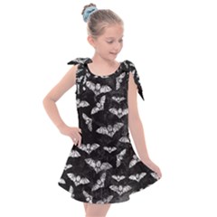 Vintage Halloween Bat Pattern Kids  Tie Up Tunic Dress by Valentinaart