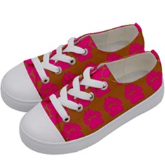 Puddy Paw Kids  Low Top Canvas Sneakers by ArtworkByPatrick