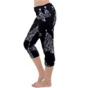 Christmas Tree Modern Background Capri Yoga Leggings View2