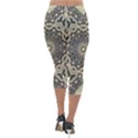 Surreal Design Graphic Pattern Lightweight Velour Capri Leggings  View2