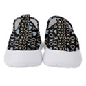 XO Valentines day pattern Women s Slip On Sneakers View4