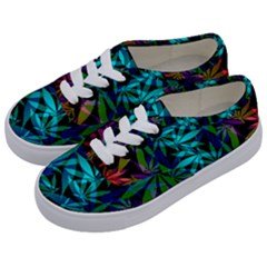 420 Ganja Pattern, Weed Leafs, Marihujana In Colors Kids  Classic Low Top Sneakers by Casemiro