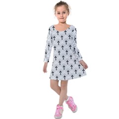 Black And White Art-deco Pattern Kids  Long Sleeve Velvet Dress by Dushan