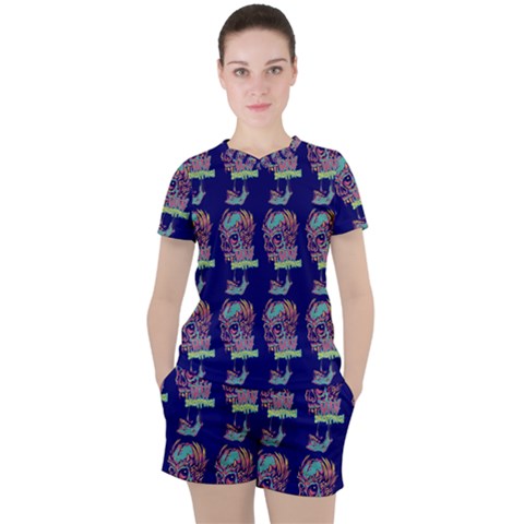 Jaw Dropping Horror Hippie Skull Women s Tee And Shorts Set by DinzDas