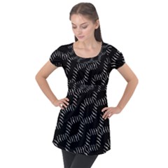 Black And White Geo Print Puff Sleeve Tunic Top by dflcprintsclothing