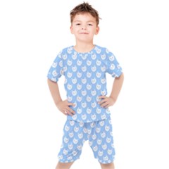 Cute Cat Faces White And Blue  Kids  Tee And Shorts Set by SpinnyChairDesigns