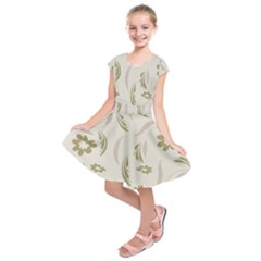 Folk Flowers Pattern Floral Surface Design Seamless Pattern Kids  Short Sleeve Dress by Eskimos