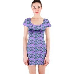 Pattern Short Sleeve Bodycon Dress by Sparkle