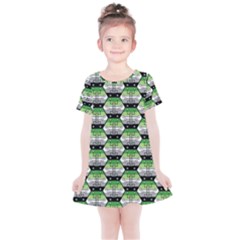 Hackers Town Void Mantis Hexagon Aromantic Pride Flag Kids  Simple Cotton Dress by WetdryvacsLair