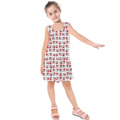 Spanish Love Phrase Motif Pattern Kids  Sleeveless Dress by dflcprintsclothing