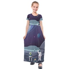 Alien-astronaut-scene Kids  Short Sleeve Maxi Dress by Salman4z