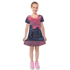 Skyline Sunset United States Reflection Usa,new York Manhattan Kids  Short Sleeve Velvet Dress by Bakwanart