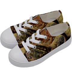 Turtles Leatherback Sea Turtle Kids  Low Top Canvas Sneakers by Pakjumat