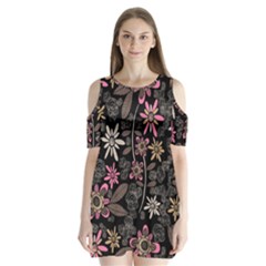 Flower Art Pattern Shoulder Cutout Velvet One Piece by Ket1n9