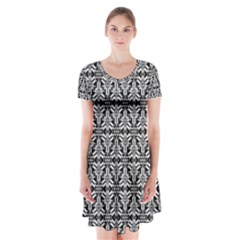 Decorative Short Sleeve V-neck Flare Dress by nateshop