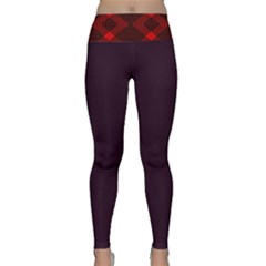 Pattern Rot Schwarz Lightweight Velour Classic Yoga Leggings by dedoma