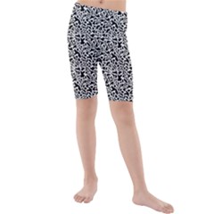 Black White Giraffe Pattern Kids  Mid Length Swim Shorts by DinkovaArt