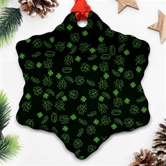 St Patricks Day Pattern Snowflake Ornament (two Sides) by Valentinaart