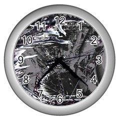 Hg Breeze Wall Clock (silver) by MRNStudios