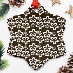 Pattern 109 Ornament (snowflake) by GardenOfOphir